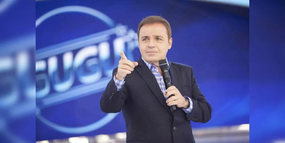 O ex-produtor do Domingo Legal, Daniel Silveira, chamou o comunicador de “promíscuo”
