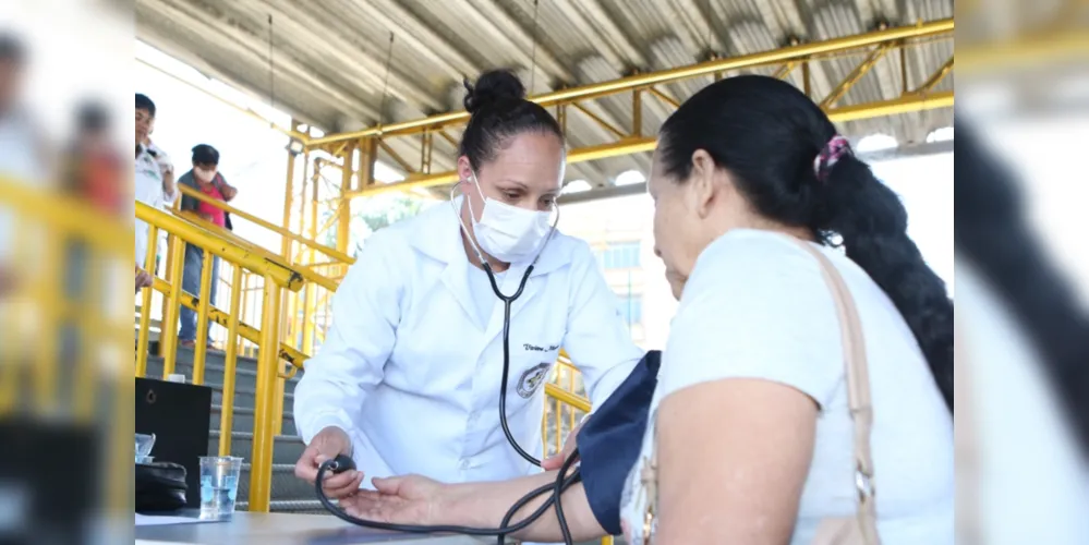 Ponta Grossa possui cerca de 700 profissionais da área atuando na saúde pública municipal
