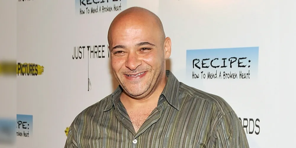 O ator apareceu em três episódios de Breaking Bad como Dennis Markowski