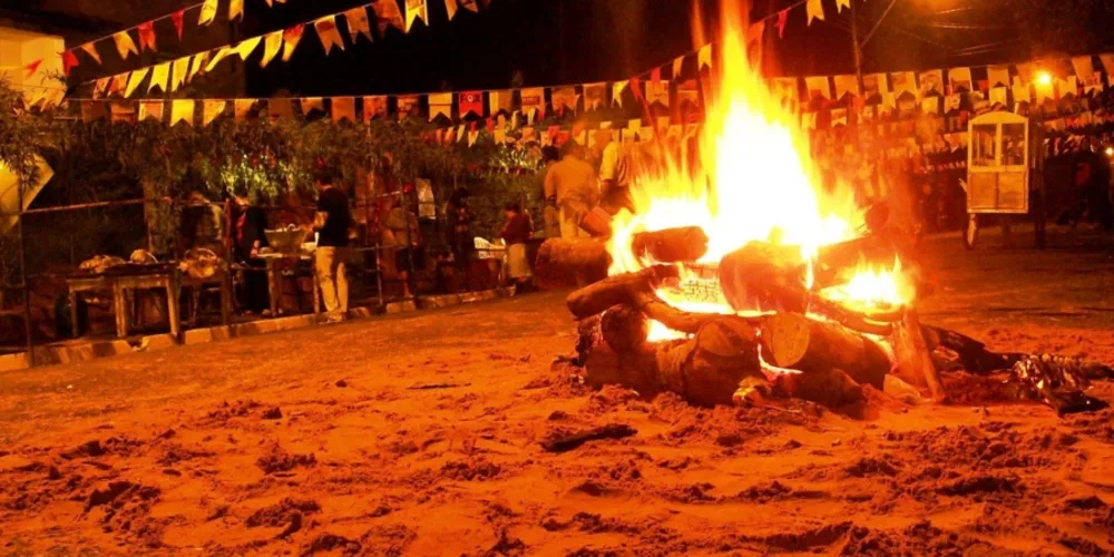 Além das guloseimas da época, a feira terá também uma fogueira e decoração típica