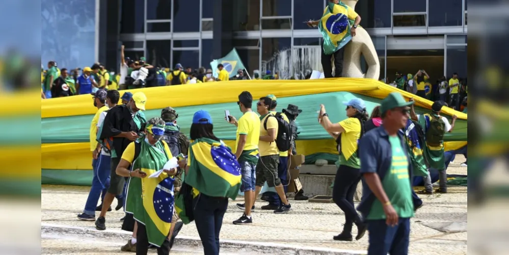 Denunciados são suspeitos de envolvimento nos atos antidemocráticos de 8 de janeiro