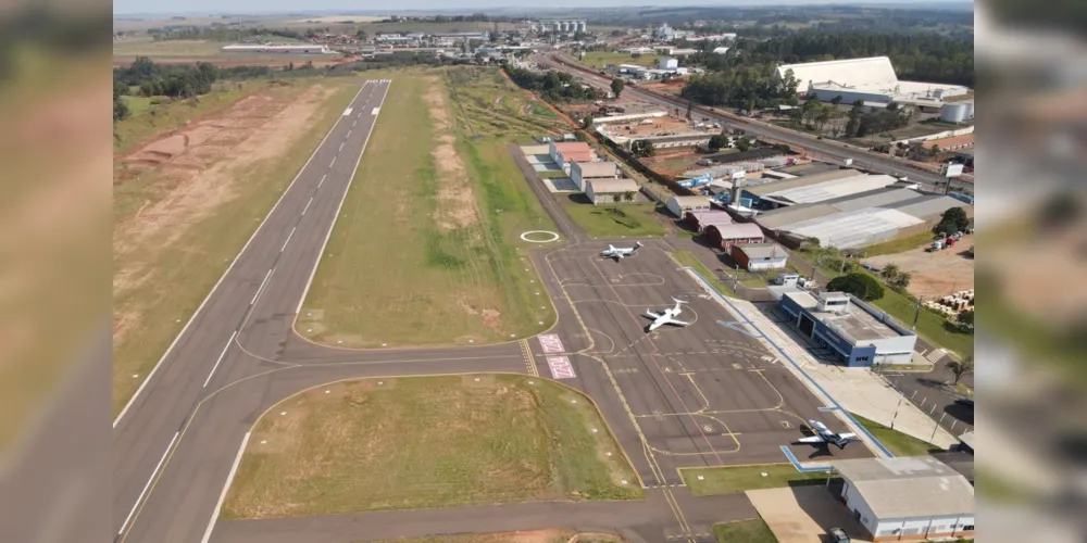 O avião particular decolou às 7h15 do aeroporto de Umuarama; Buscas estão sendo realizadas na Serra do Mar