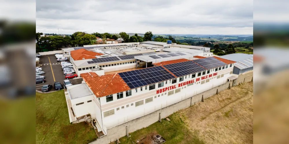 Os telhados de 37 hospitais aprovados na chamada estão ganhando placas fotovoltaicas para a geração de energia limpa