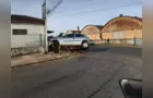Motorista perde o controle do carro e quase invade casa