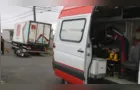 Pai e filho ficam feridos em acidente entre moto e caminhão em PG