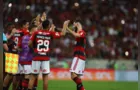 Léo Pereira marca nos acréscimos e Flamengo vence o Corinthians