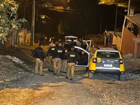 Várias equipes da Polícia Militar (PM) foram acionadas para atender a situação