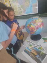 Os alunos fizeram pesquisas e elaboraram mapas mentais sobre os climas e biomas das regiões brasileiras
