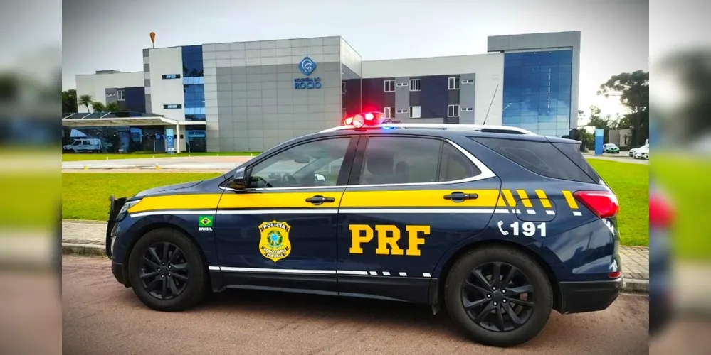 Equipe da Polícia Rodoviária Federal 'abriu caminho' para salvar o paciente