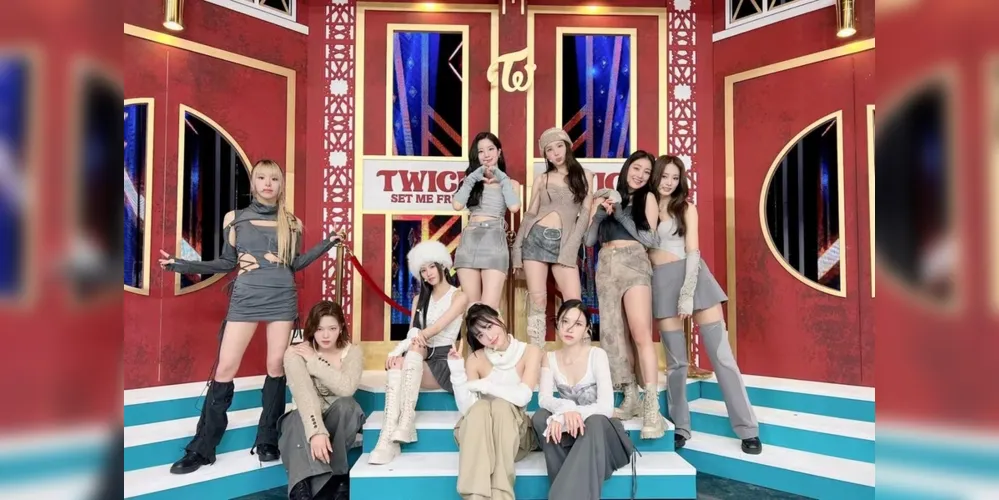 O grupo estreou na indústria coreana em 2015, e conta com nove cantoras