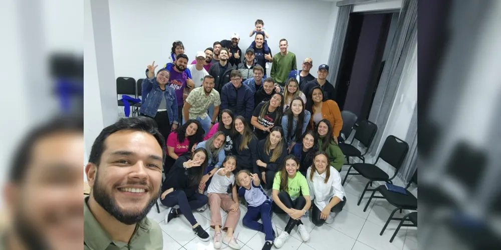 Grupo de jovens realiza ação beneficente em PG