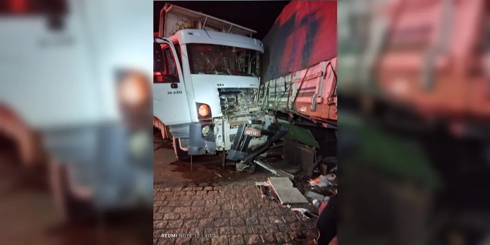 Acidente entre caminhões deixa um homem ferido