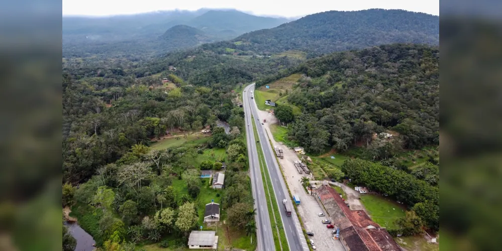 O trecho de aproximadamente 81 quilômetros da BR-277 entre Curitiba e o Litoral vai ganhar faixas adicionais