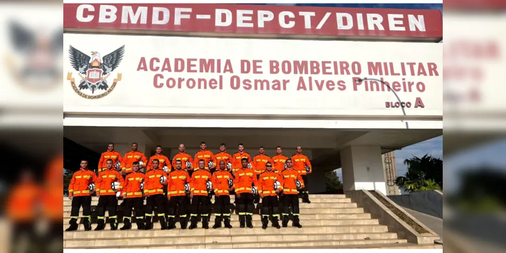Oficiais de todo o Brasil se reuniram em Brasília para o embarque ao Canadá