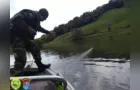 Polícia Militar interrompe pesca irregular no Rio Iguaçu