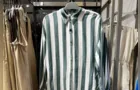 Após críticas, Riachuelo recolhe roupa associada ao Holocausto