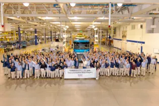 Montadora alcançou a marca de 30 mil caminhões produzidos no início desse segundo semestre.