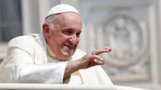 O Papa Francisco será um dos homenageados pelo 'Prêmio Zilda Arns'