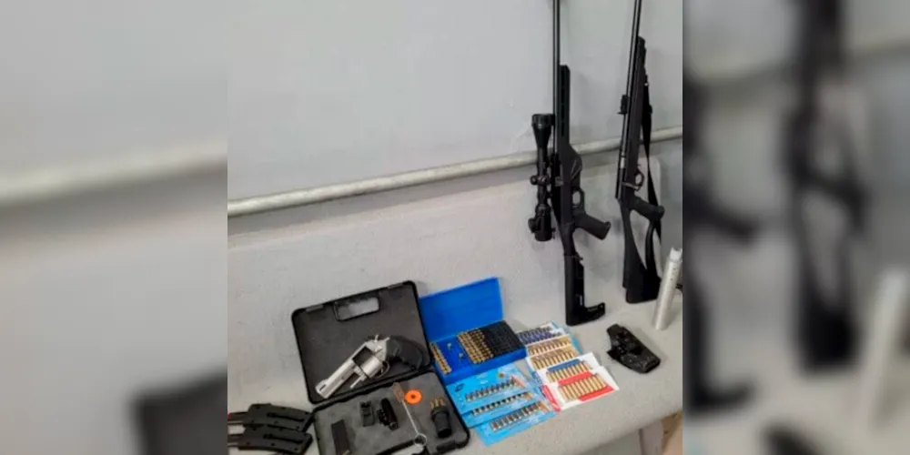 Homem é investigado por alugar armas registradas para membros de facções criminosas em Itapoá