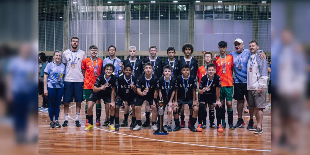 O time sub-13 da ACGF/Prefeitura de Ponta Grossa/Cresol venceu o Coritiba Nikkei por 4 a 1 terminou o Estadual da categoria com a 3ª colocação