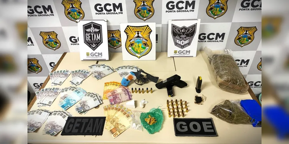 Drogas, armas e quantia em dinheiro foram apreendidas pela GCM