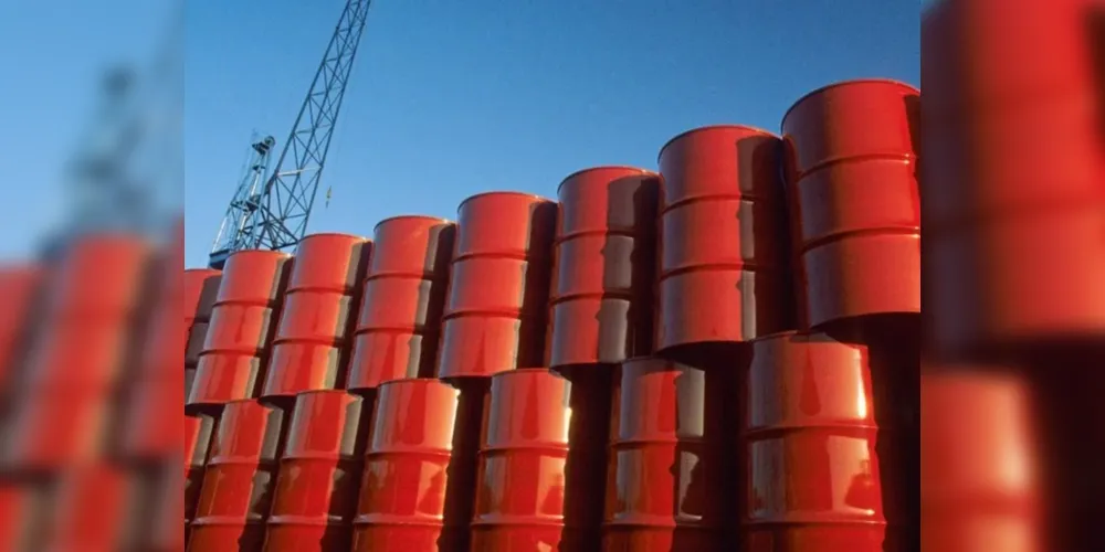 O petróleo WTI, padrão para o mercado americano, registra avanço de cerca de 3% nesta semana