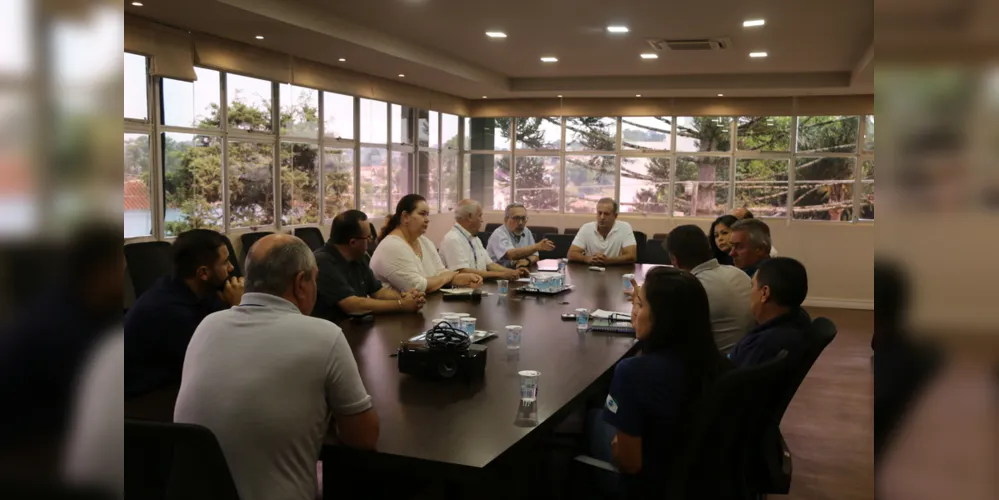 O desenvolvimento da piscicultura em Castro foi tema de uma reunião, na semana passada, com representantes do Instituto de Desenvolvimento Rural do Paraná