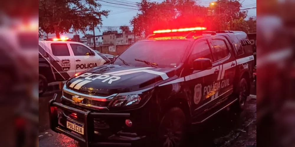 Um rapaz, de 25 anos, foi preso nesta terça-feira (3), após fazer uma manobra perigosa com a motocicleta, na avenida Izidoro Doin, em Piraí do Sul