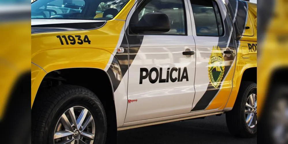 Um condutor com sinais de embriaguez se envolveu em um acidente de trânsito nesta segunda-feira (16), na vila Rio Branco, em Castro