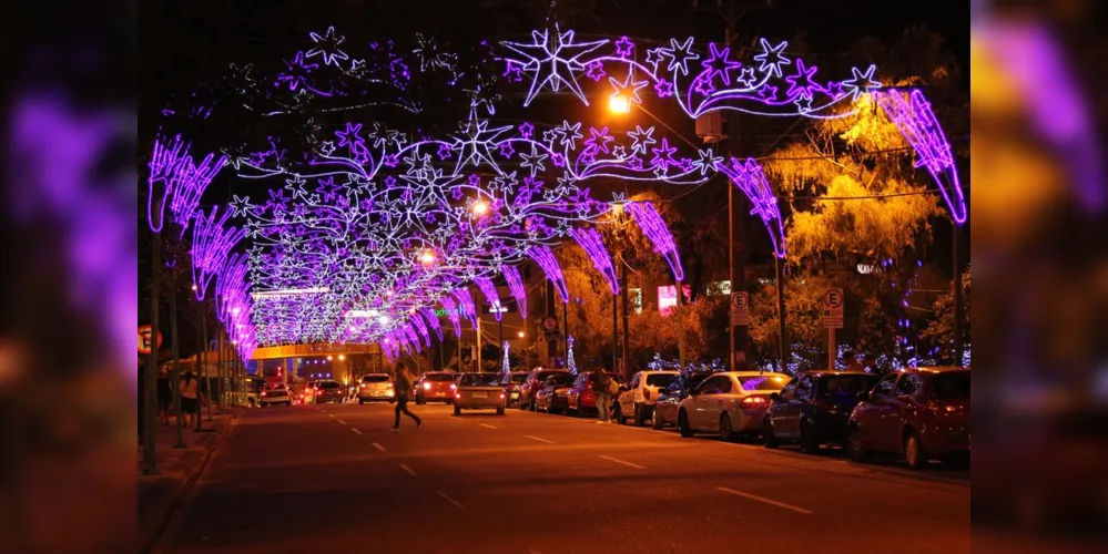 Avenida Vicente Machado vai receber decoração natalina novamente
