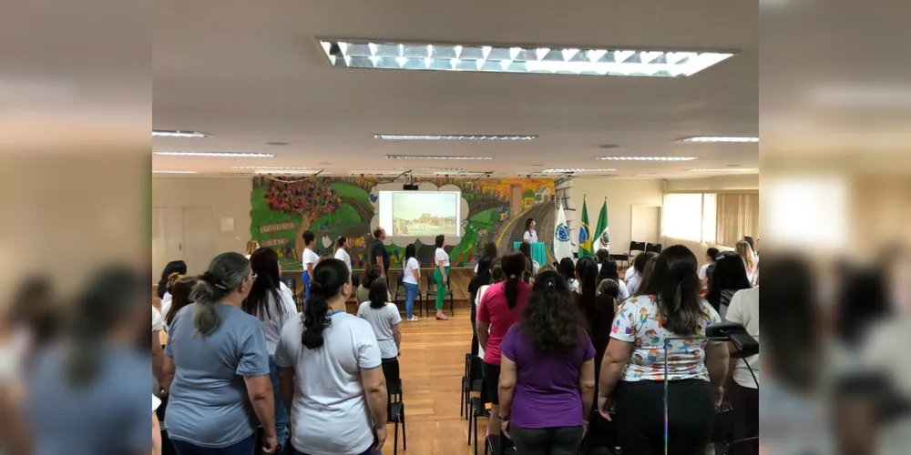 A equipe de Educação Especial, da Secretaria de Educação de Castro, realizou o Seminário: Equidade Sim