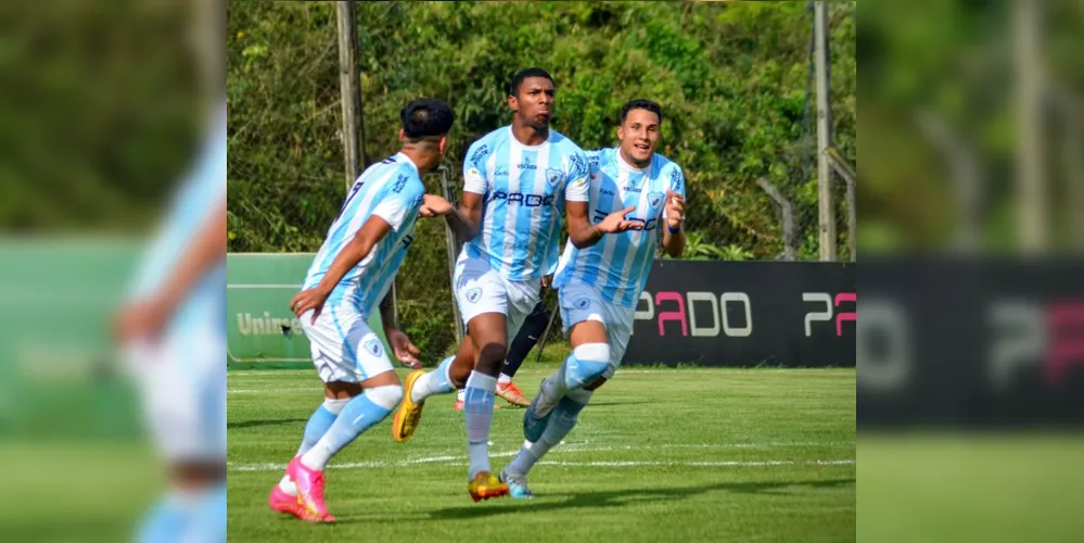 Justiça autoriza menina a jogar futebol em campeonato de colégio