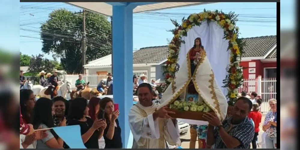 Na região, a Paróquia Nossa Senhora de Fátima tem a única capela com esse título na Diocese de Ponta Grossa