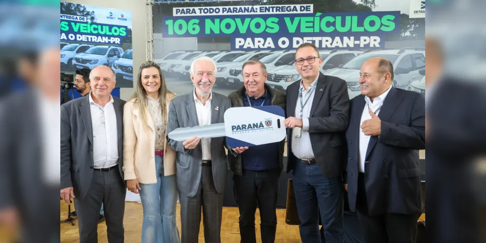 O Governo do Paraná entregou 106 novos veículos, mais de 2 mil computadores e 300 kits de biometria para reforçar o atendimento do Departamento de Trânsito do Paraná (Detran-PR)
