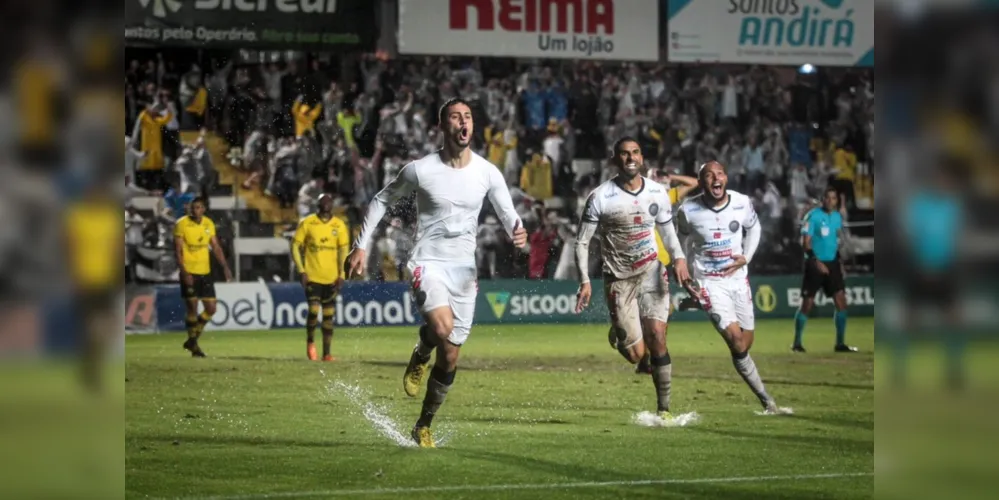 Vinicius marcou o gol da vitória contra o São Bernardo, na última rodada da Série C deste ano.