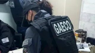 Agentes do Gaeco estiveram nas ruas nesta sexta-feira (24)