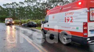 Imagem ilustrativa da imagem Colisão frontal deixa três pessoas feridas na PR-160 em Telêmaco