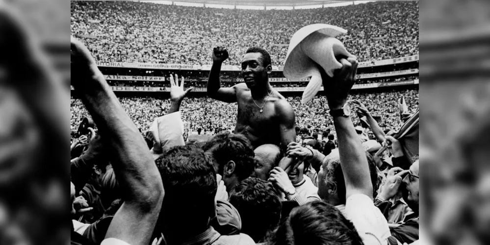 Pelé foi 'coroado' rei do futebol após o título mundial em 1970