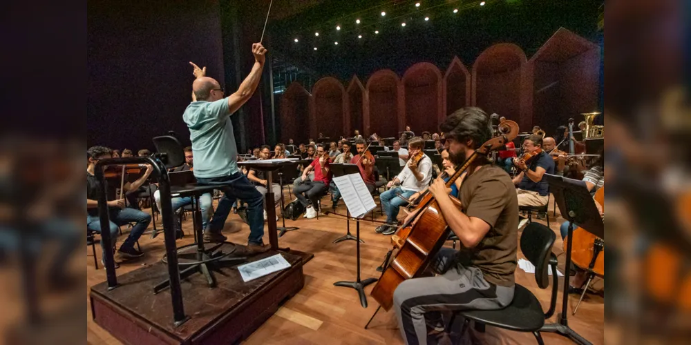 Orquestra Sinfônica do Paraná abre a temporada com a obra Floresta do Amazonas.