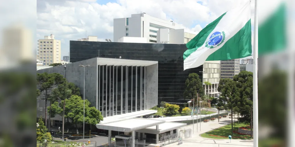 Sede do Poder Legislativo do Estado do Paraná