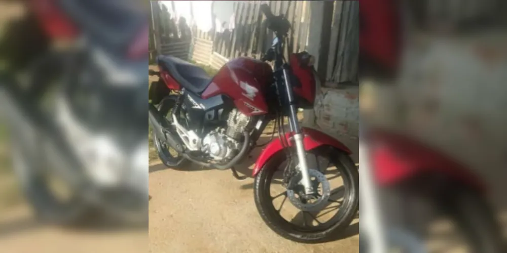 Qualquer informação sobre a possível localização da motocicleta deve ser repassada à Polícia Militar de Ponta Grossa