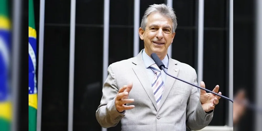 Tadeu Veneri (PT) em discurso na Câmara dos Deputados