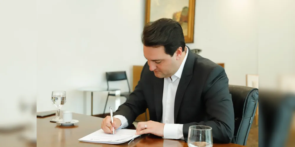 Os decretos foram assinados pelo governador Carlos Massa Ratinho Junior na terça-feira (19).