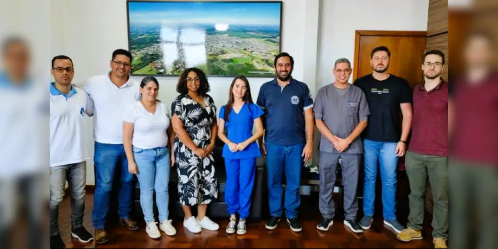 Em Reserva, nos Campos Gerais, a Secretaria de Saúde e Vigilância Sanitária anunciou a chegada de oito médicos, dois através do concurso público realizado no primeiro semestre e seis vindos do programa Mais Médicos