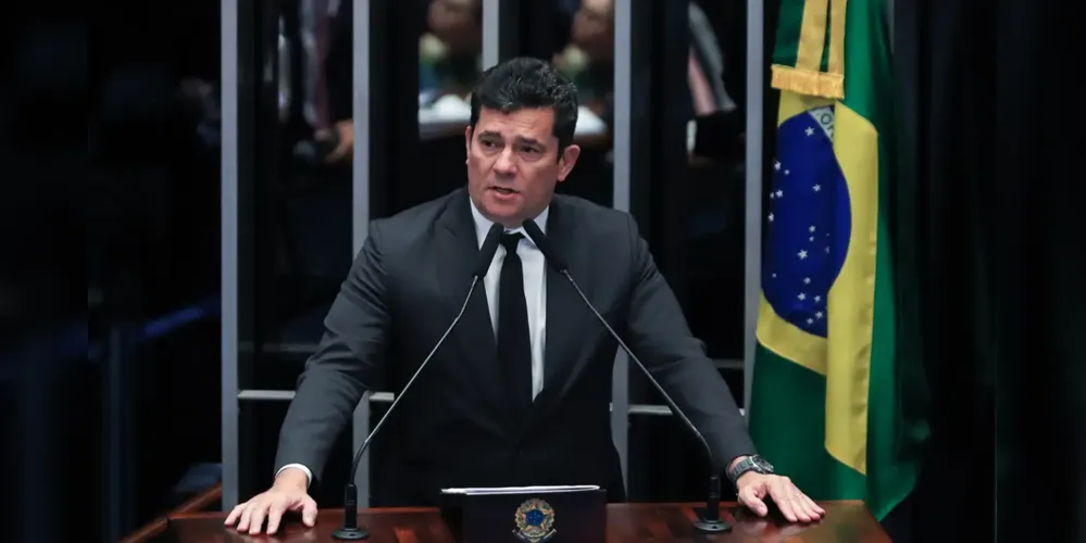 A decisão do ministro foi revelada pela Globonews e confirmada pela Agência Brasil.