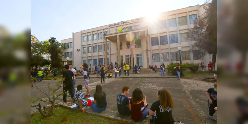 Servidores públicos da Universidade Estadual de Ponta Grossa (UEPG) estão sendo alvos de um esquema de fraude