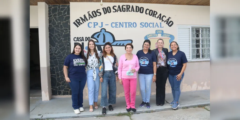 Jovem colombiana participa de projeto social em Ponta Grossa
