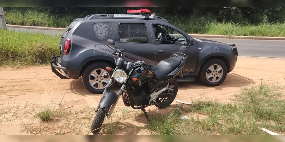 Os guardas municipais se depararam com o proprietário de uma moto que estava presente no local