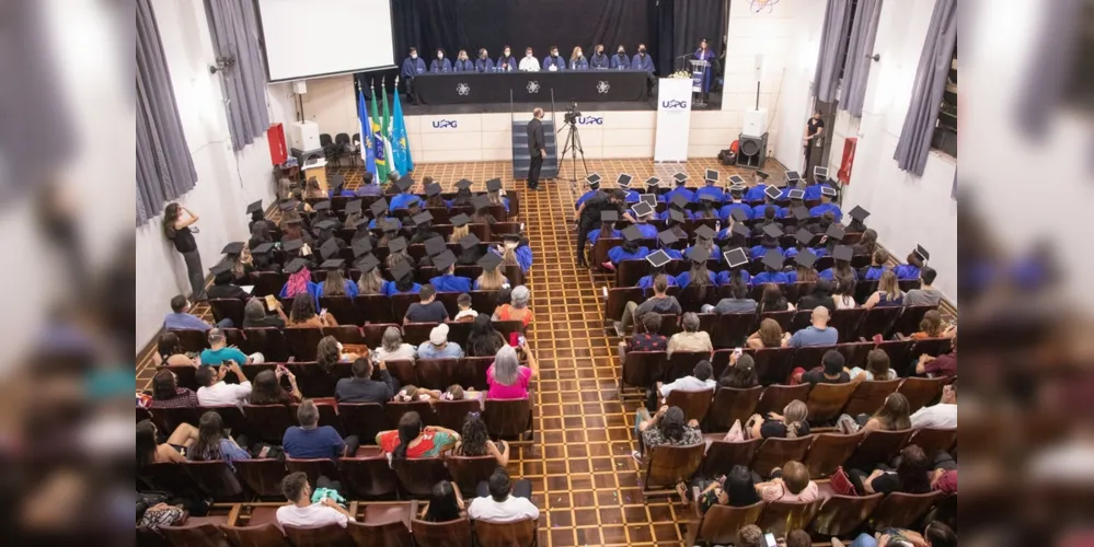 O evento acontece no Grande Auditório da Universidade Estadual de Ponta Grossa (UEPG)
