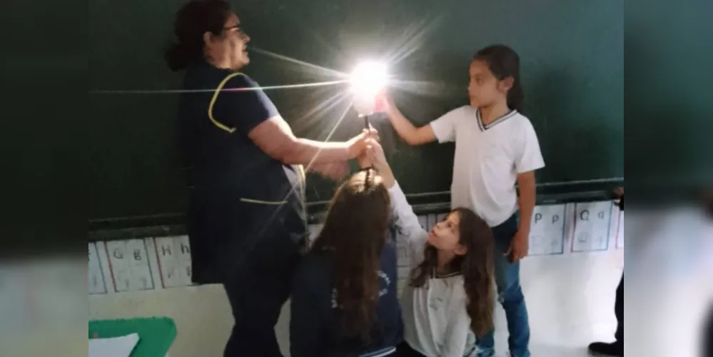Temática despertou curiosidade e alunos fizeram contas para eclipse no Brasil